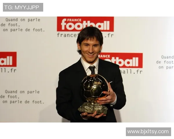 足球巨星全解析：个人资料、职业生涯与荣誉成就详尽记录