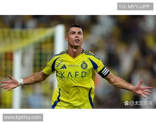 全球十大足球巨星高清图片集精彩呈现，见证足坛传奇风采